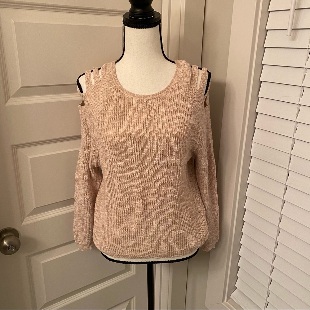 Closet Space || Pink scoop neck long sleeve sweater with shoulder cut outs